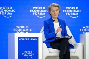 Von der Leyen tiende la mano de la UE a Trump, pero sin marginar a China: «Seremos pragmáticos. Europa debe cambiar su forma de actuar más allá de bloques y tabúes»