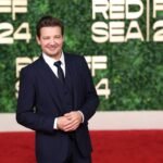 Jeremy Renner, su nueva vida y proyectos en el segundo aniversario del accidente que casi le cuesta la vida