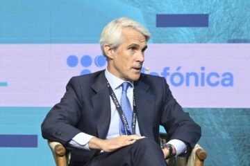 Telefónica y MasOrange marcan la hoja de ruta al Gobierno y la UE: más tamaño a cambio de más inversión en IA y seguridad