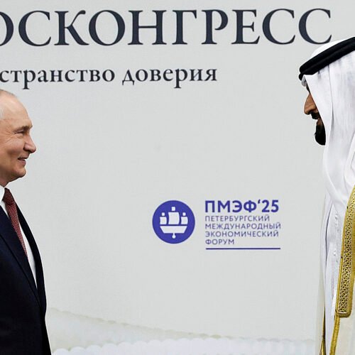 Un aliado menos, una negociación más: cómo Putin usará el ataque a Irán para limpiar una guerra con otra