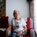Así vacían la cuenta de una señora de 90 años tras robarle el móvil: “Te dan largas para hacer muchas operaciones”