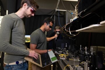 Entre la física cuántica y el ‘blockchain’: un generador cuántico de números aleatorios a prueba de trampas