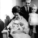 Los 60 años de la infanta Cristina, en imágenes: de la primera mujer española abanderada en unos Juegos Olímpicos al banquillo de los acusados