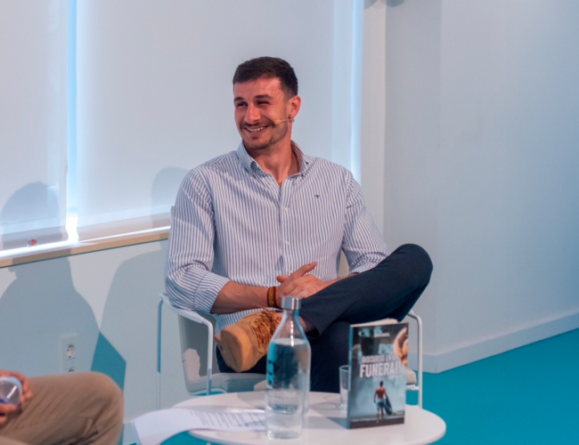 Javier Marco García debuta con una obra que invita a vivir con autenticidad y propósito