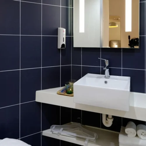 Estos son los productos que nunca deberías guardar en el cuarto de baño: &quot;Es uno de los peores lugares&quot;