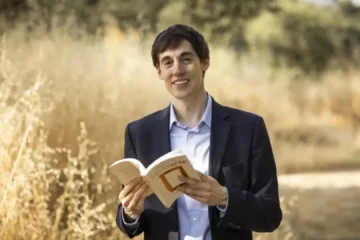 Ignacio Mateos: &quot;La prisa se puede detener con la contemplación. Creo en el poder sanador del arte&quot;