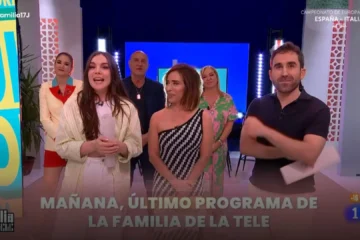 Último día de 'La familia de la tele', en directo: fiesta, baile y mucha música en el programa para despedirse de La 1
