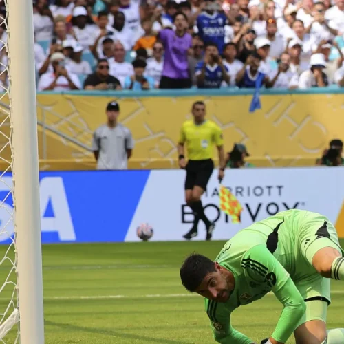 El palo de Courtois a Ancelotti tras el empate del Real Madrid: &quot;Aún tenemos sus automatismos&quot;