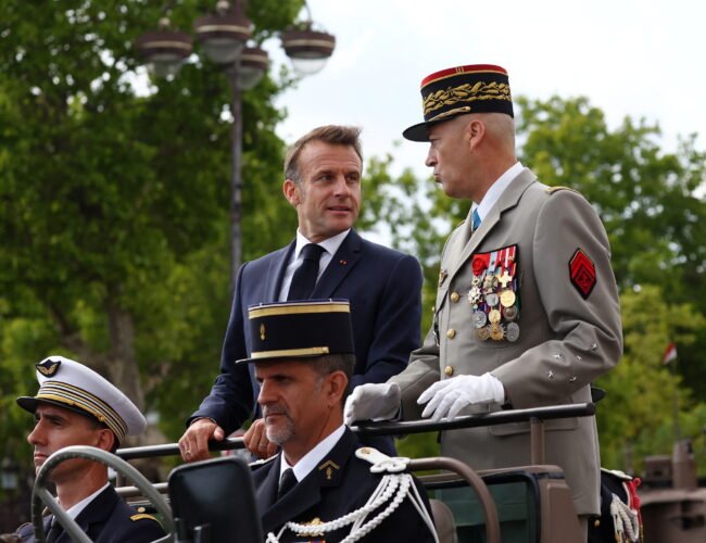 Emmanuel Macron muestra el músculo militar de Francia en el desfile del 14 de julio
