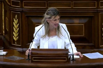 Díaz exige un &quot;giro a la izquierda&quot; a Sánchez y presume de haber impulsado 10 medidas del plan contra la corrupción