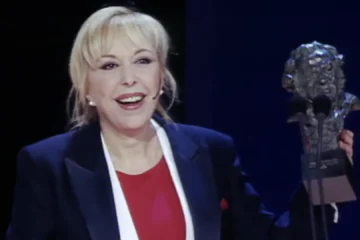 Rosa María Sardá, la comedia inteligente hasta bajando una escalera