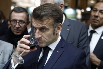 La derivada francesa del caso Epstein: ‘fake news’ sobre Macron, el piso en una de las zonas más lujosas de París y el ex ministro Jack Lang