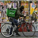 Uber lleva al Supremo las sanciones por emplear a extranjeros sin permiso de trabajo