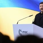 Zelenski pide a EEUU garantías de seguridad y advierte en Múnich que dividir Ucrania no traerá la paz