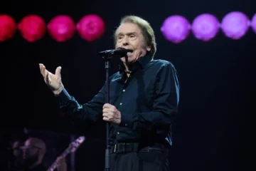 Raphael, «emocionado» por dar nombre a un Auditorio en Madrid: «Es mi vida, mi gente»