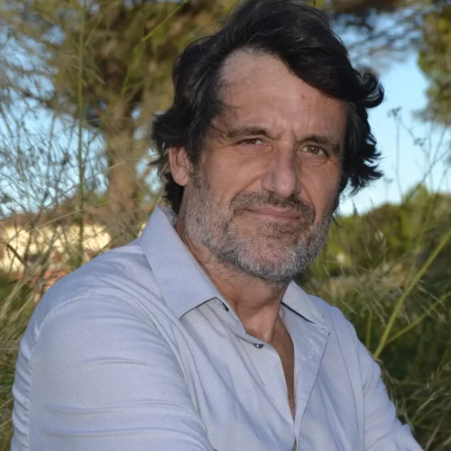 Marc Colell, ganador del Café Gijón con ‘Las crines’: «Todo libro es biográfico, no puedes eludir que la fuente eres tú»