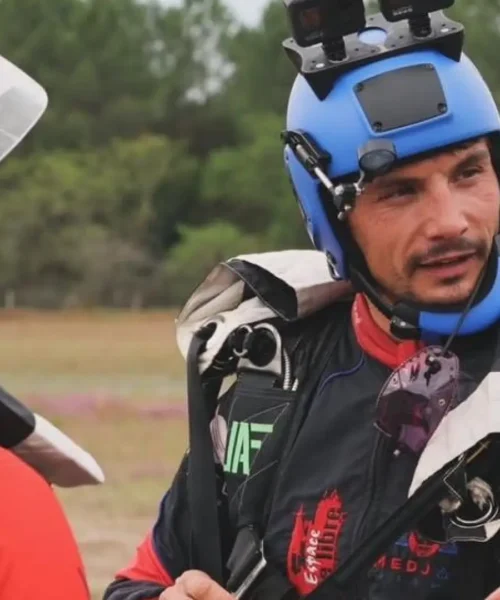 Muere Pierre Wolnik, bicampeón del mundo de vuelo libre, al no abrirse su paracaídas durante un salto