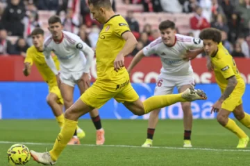 Empate cardiaco entre Sevilla y Girona: Stuani sale a tirar un penalti sobre la bocina… y lo falla