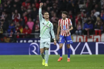 El Betis se toma la revancha ante un Atlético de Madrid que se desploma en LaLiga