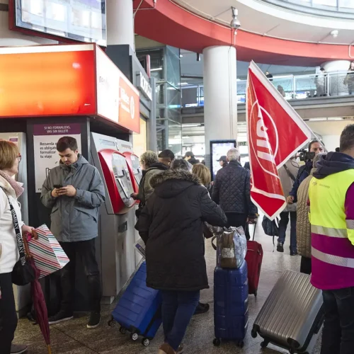 Los sindicatos desconvocan la huelga ferroviaria tras comprometerse el Gobierno a elevar el gasto en mantenimiento de la red