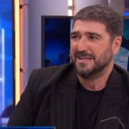 Antonio Orozco desvela en ‘El Hormiguero’ su ritual más extraño: «El mejor sitio para ducharse es donde haya olivos»