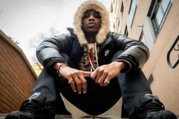 Leïti Sène: «En la música está todo muy ligado al éxito y a tener un momento de viralidad para aprovecharse y capitalizarlo»