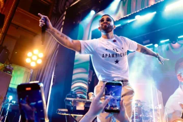 Un rey para sus reinas: Manuel Turizo lleva el Caribe colombiano hasta Madrid