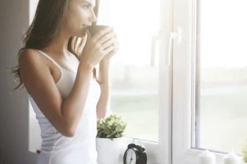 Un experto en descanso zanja el debate: ¿Es mejor aprovechar el día madrugando o yéndose a dormir muy tarde?