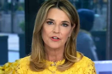 La presentadora Savannah Guthrie vuelve a su programa tras el presunto secuestro de su madre en febrero: «Allá vamos, listos o no»