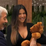 Lidia Santos, la camarera de ‘First Dates’, ‘enamorada’ de un oso de peluche: «¡Es como un bebé!»