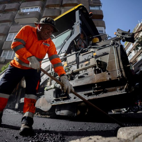 La guerra en Oriente Próximo deja en el aire la operación asfalto de las carreteras españolas para este verano: casi 900 millones licitados, en peligro de parálisis