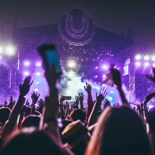 La música en vivo en España, con 807.2 millones, ya factura casi el doble que toda la taquilla anual del cine
