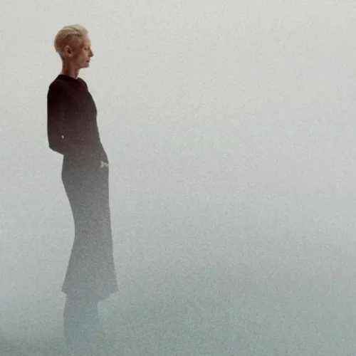 El Guggenheim Bilbao presenta ‘House of Gestures’, una actuación con Tilda Swinton y Olivier Saillard