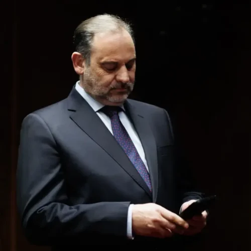 Ábalos se plantea ya un recurso ante el Constitucional como la única vía para salvar una condena histórica