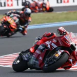 Marc Márquez vuela para llevarse la victoria en la carreras al sprint del GP de Hungría