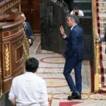 El PP inflige una «derrota sin precedentes» a Sánchez, al que ve ya «sin oxígeno»: «Cinco grupos le hemos dicho vete ya»
