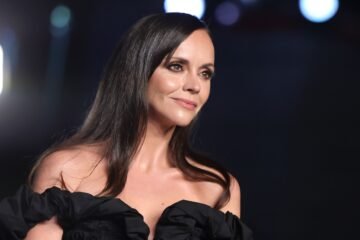 Nuevas tensiones entre Christina Ricci y su exmarido, quien ha solicitado la custodia de su hijo y una prueba de alcoholemia para la actriz