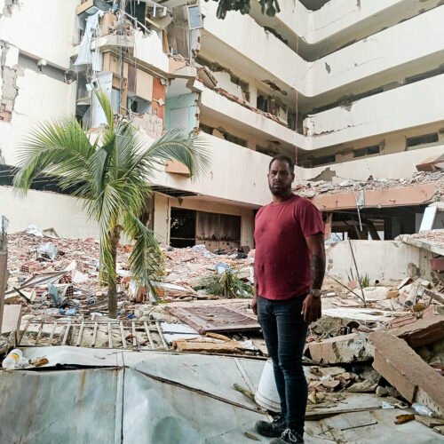 En la zona zero de La Guaira todavía hay esperanza: «No somos Dios para saber si mi hija está muerta»