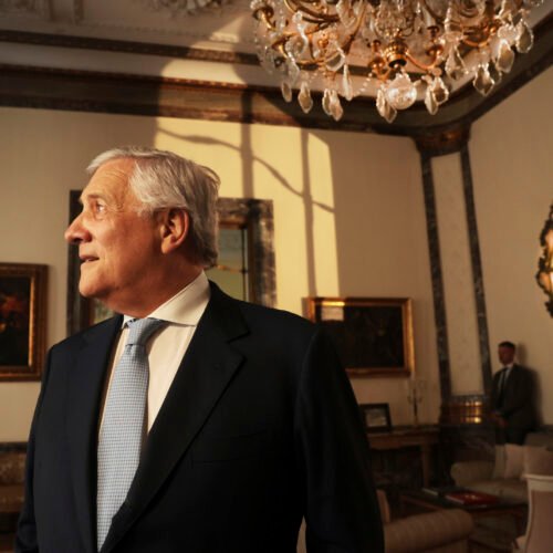 Antonio Tajani, viceprimer ministro de Italia: «La regularización del Gobierno español es una medida demagógica. No nos avisaron»