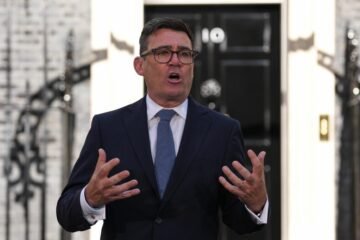 Andy Burnham, nuevo primer ministro: «Reino Unido necesita demostrar al mundo que es capaz de recuperar la estabilidad»