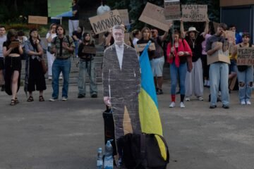 Los ucranianos desafían a Zelenski y exigen recuperar a Fedorov como ministro de Defensa