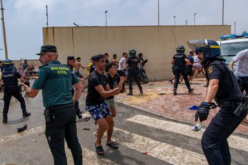 El Informe de Seguridad Nacional alertaba de los riesgos del «fenómeno de los nadadores» en la frontera Sur