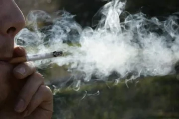 La condición física de los jóvenes se reduce por fumar o vapear en un 15%