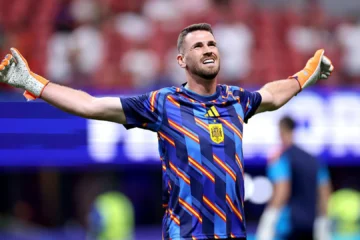 Unai Simón, antes de enfrentarse a Portugal en octavos: «Cristiano Ronaldo ya no es el de antes»