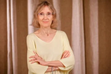 Marta Platel, novelista: «Empecé a escribir por temas familiares, como la enfermedad de mi madre; me ahorré horas de psiquiatra»