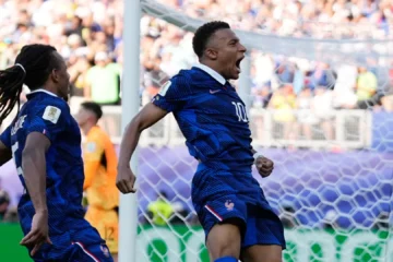 Mbappé tumba a la ‘matagigantes’ Paraguay y Francia se cita en cuartos con Marruecos