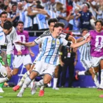 Julián Álvarez salva a Argentina en la prórroga y accede a semifinales del Mundial tras vencer con polémica a Suiza