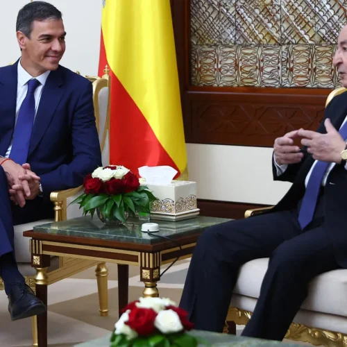 Sánchez sella la reconciliación con Argelia con un acuerdo «político» para aumentar el suministro de gas y una cumbre en octubre