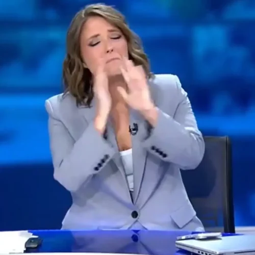María Casado se despide de ‘Informativos Telecinco’ entre lágrimas: «Espero que pronto nos volvamos a ver»