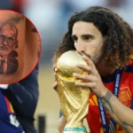 Así es el tatuaje de Marc Cucurella de la cara de Luis de la Fuente: con la Copa del Mundo y el logo del Mundial 2026
